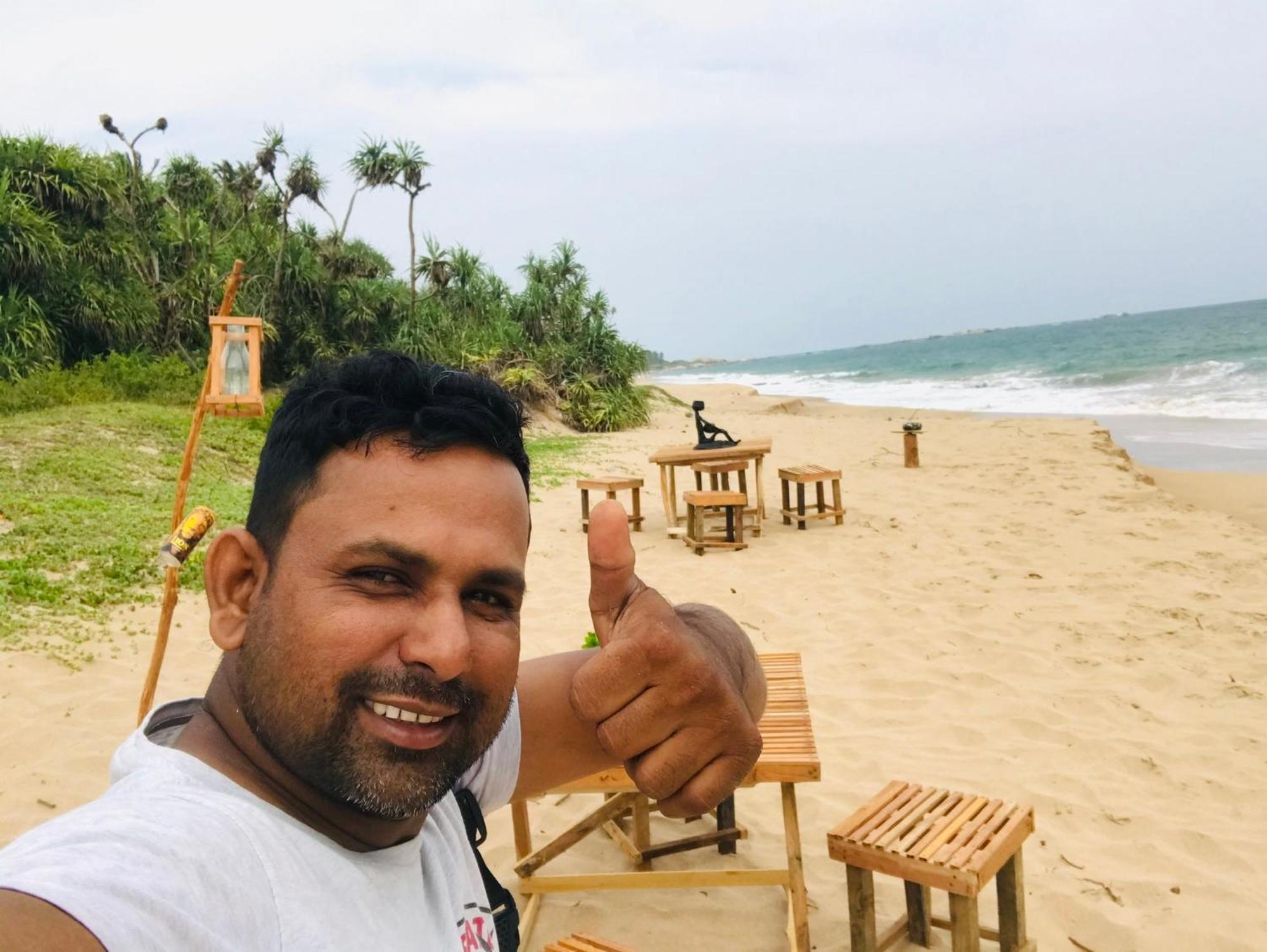 Waves Ranna Cabana And Seafood Bagian luar foto