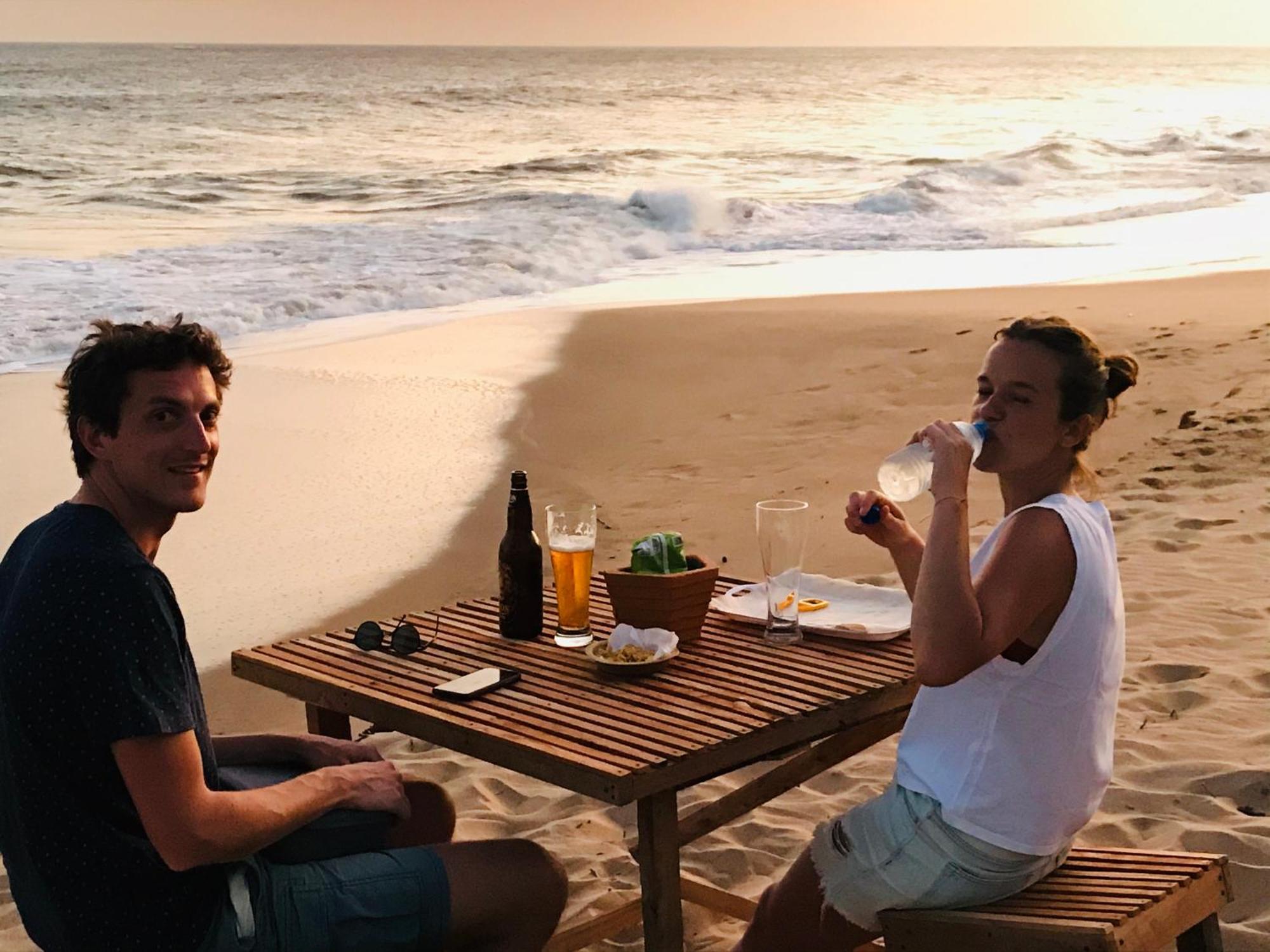 Waves Ranna Cabana And Seafood Bagian luar foto