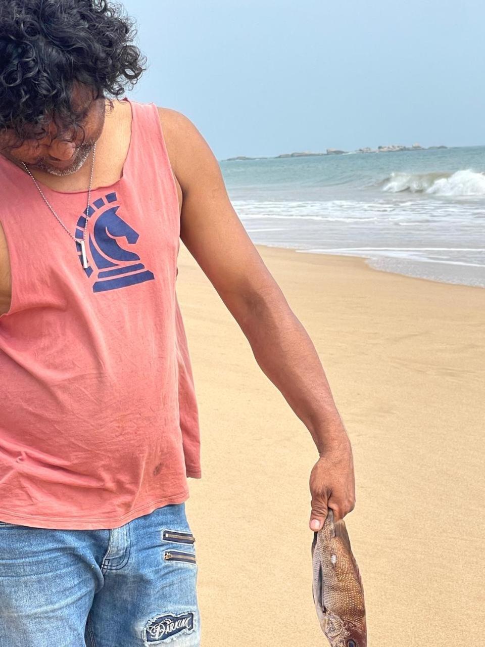 Waves Ranna Cabana And Seafood Bagian luar foto